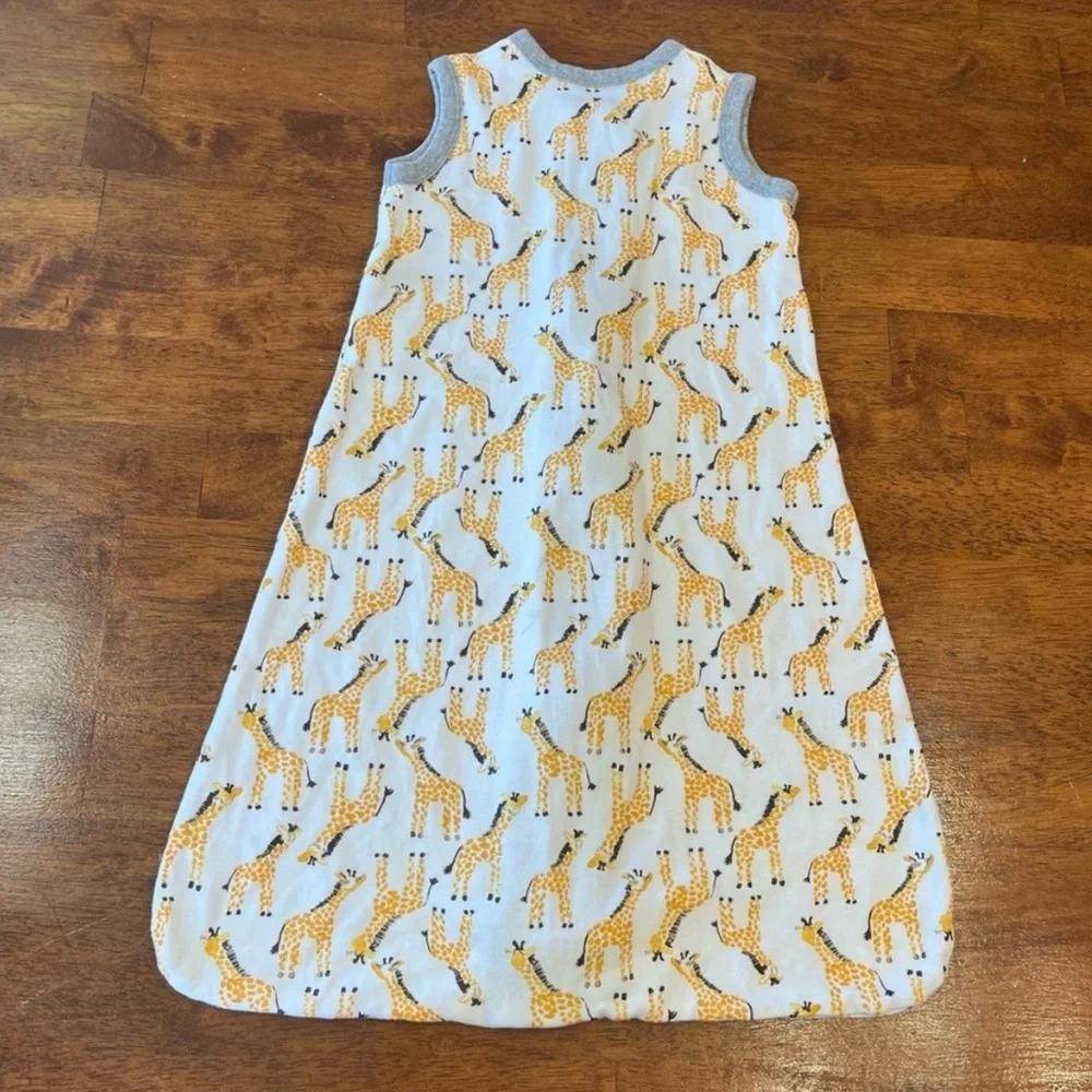 Burt's Bees Baby White Sleeveless Sleep Sack with Yellow Giraffe Print